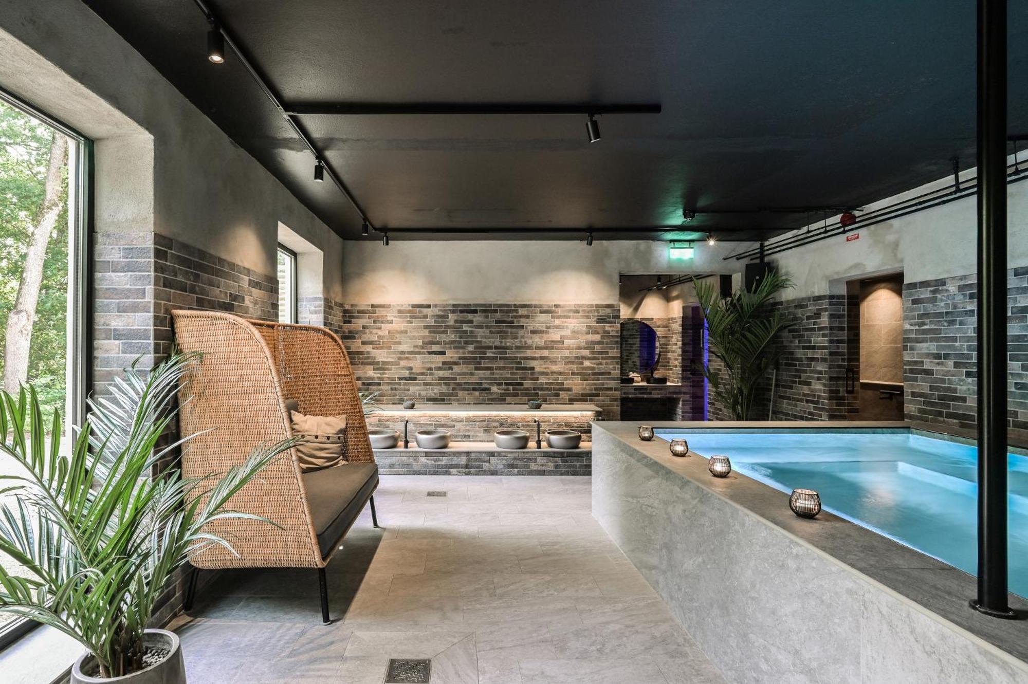 Asby Hotell Hallstahammar Exterior photo